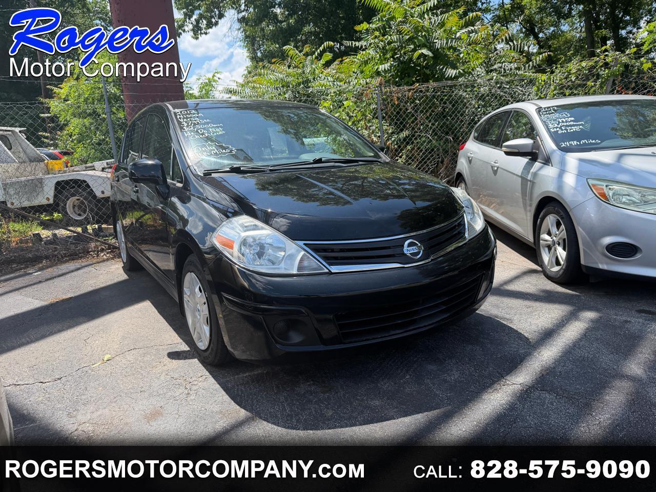 Nissan Versa 1.8 SL Hatchback 2012