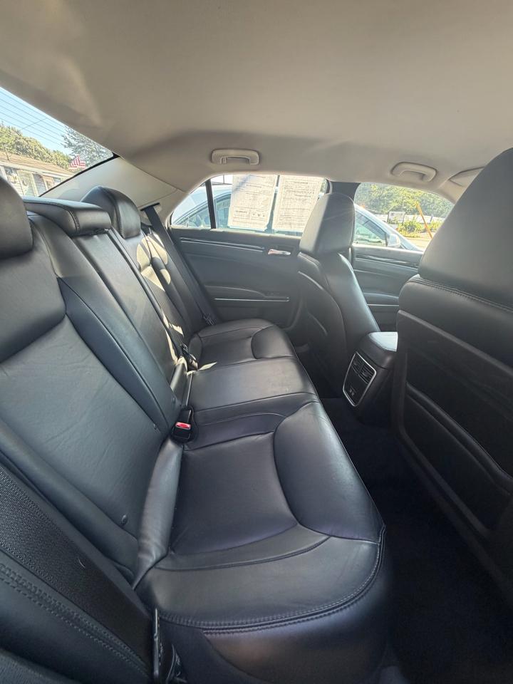 Chrysler 300 Limited AWD 2015