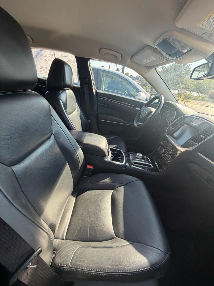 Chrysler 300 Limited AWD 2015