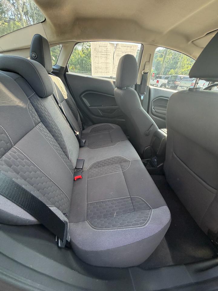 Ford Fiesta SE Sedan 2014