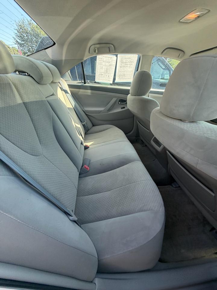 Toyota Camry XLE 5-Spd AT 2009