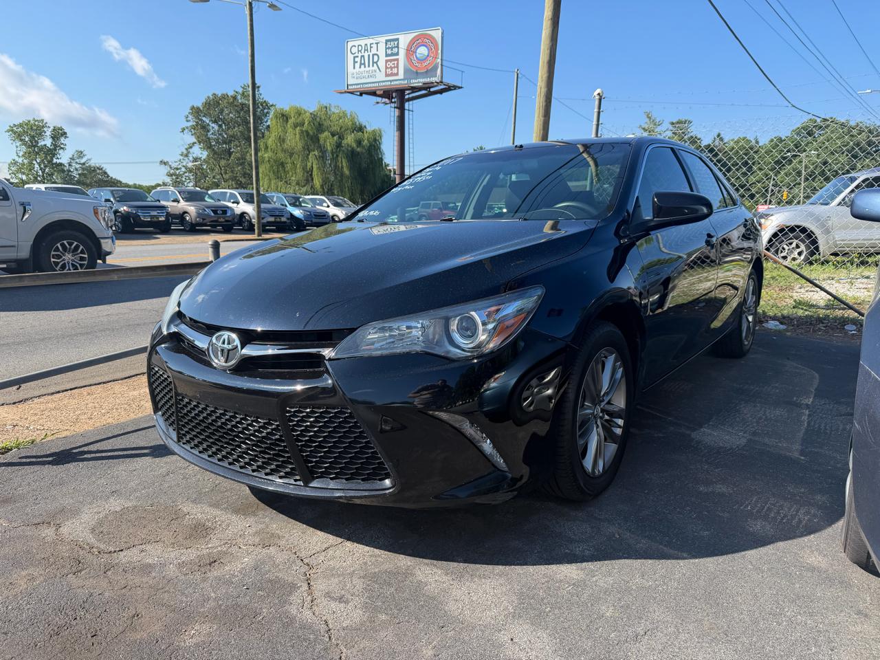 Toyota Camry SE 2017