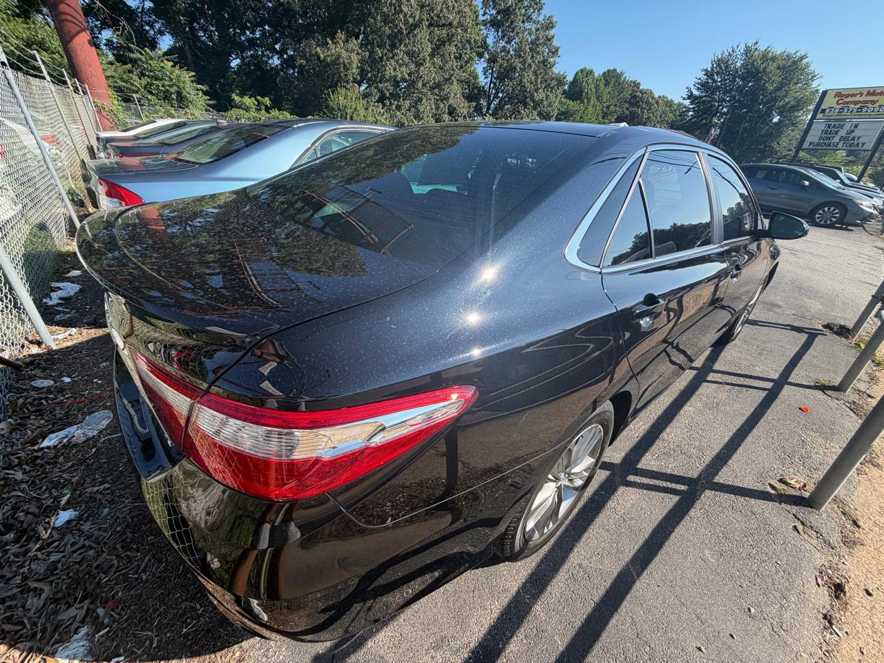 Toyota Camry SE 2017
