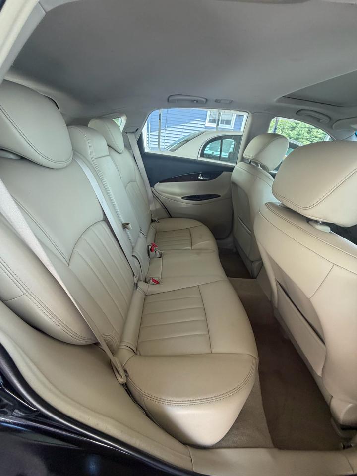 Infiniti QX50 Base AWD 2017