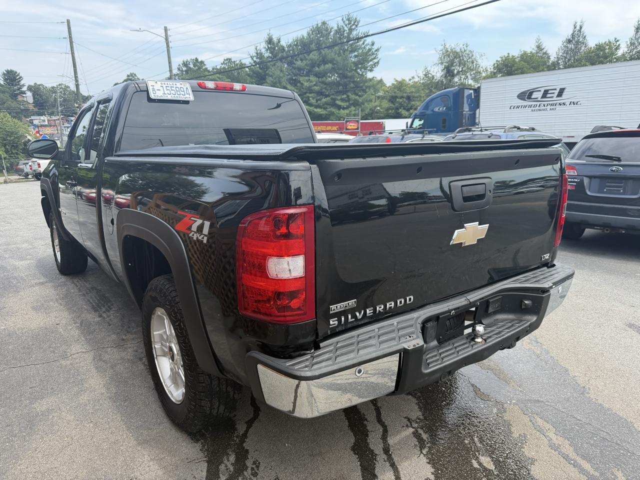 Chevrolet Silverado 1500 LTZ Ext. Cab 4WD 2011
