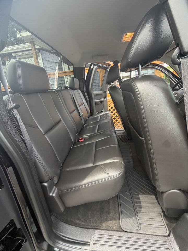 Chevrolet Silverado 1500 LTZ Ext. Cab 4WD 2011