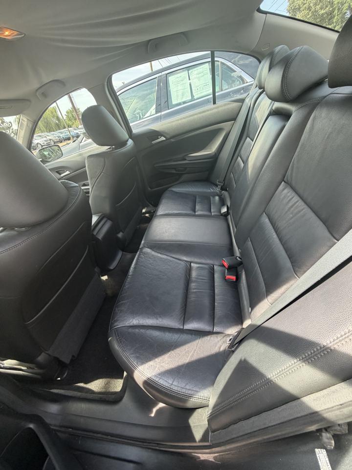 Honda Accord SE Sedan AT 2011