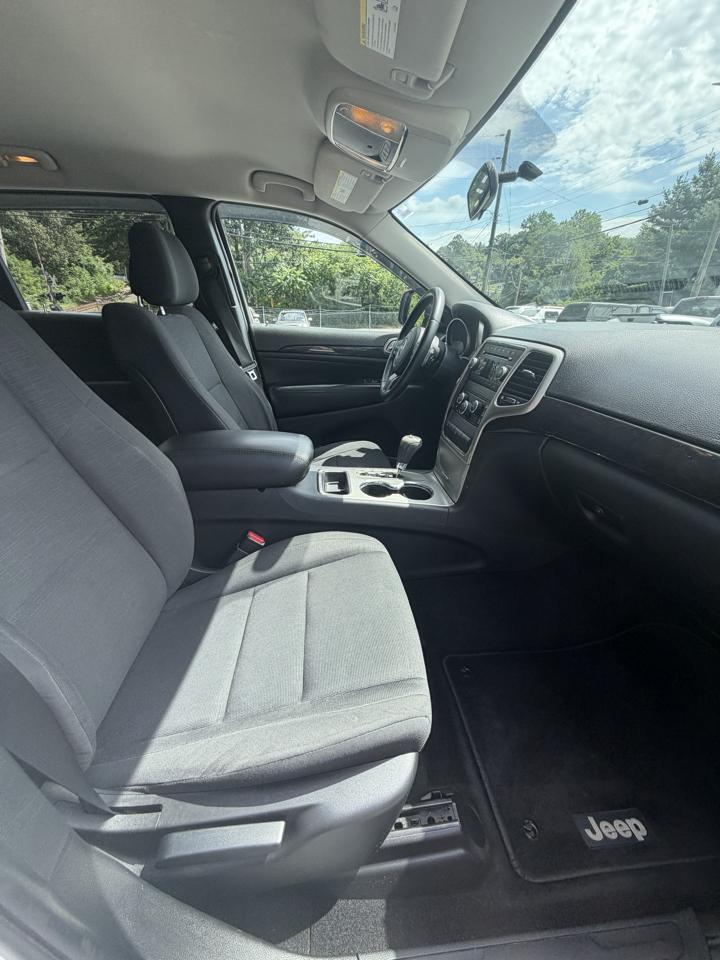 Jeep Grand Cherokee Laredo 4WD 2013