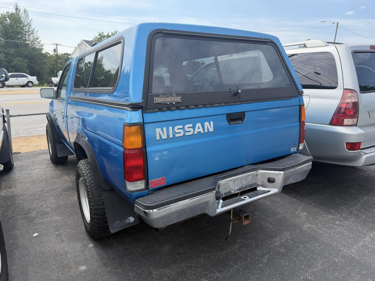 Nissan Pickup XE Reg. Cab 4WD 1995