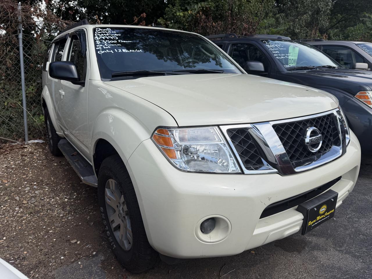 Nissan Pathfinder LE 4WD 2008