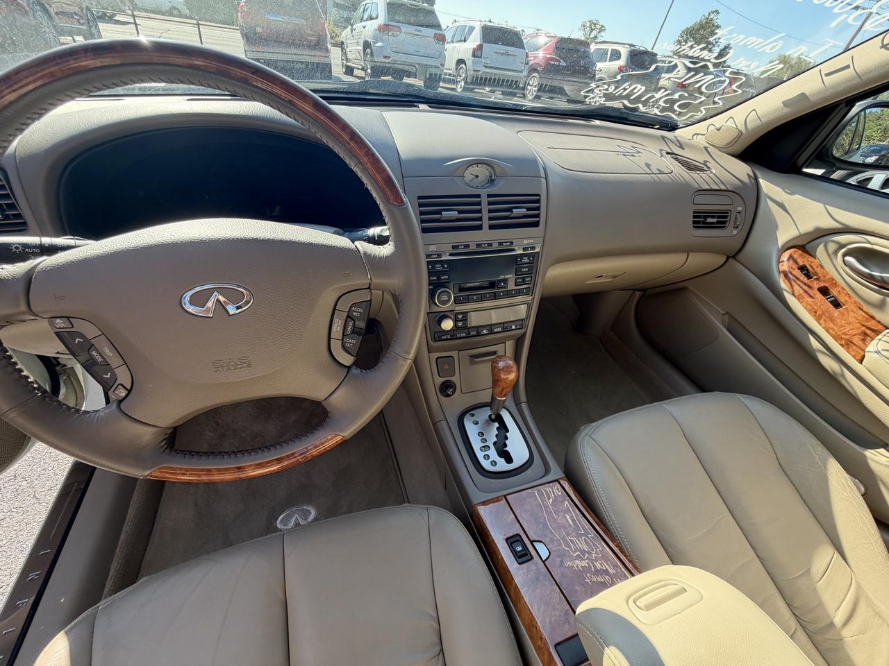 Infiniti I35 4dr Sdn Luxury 2002