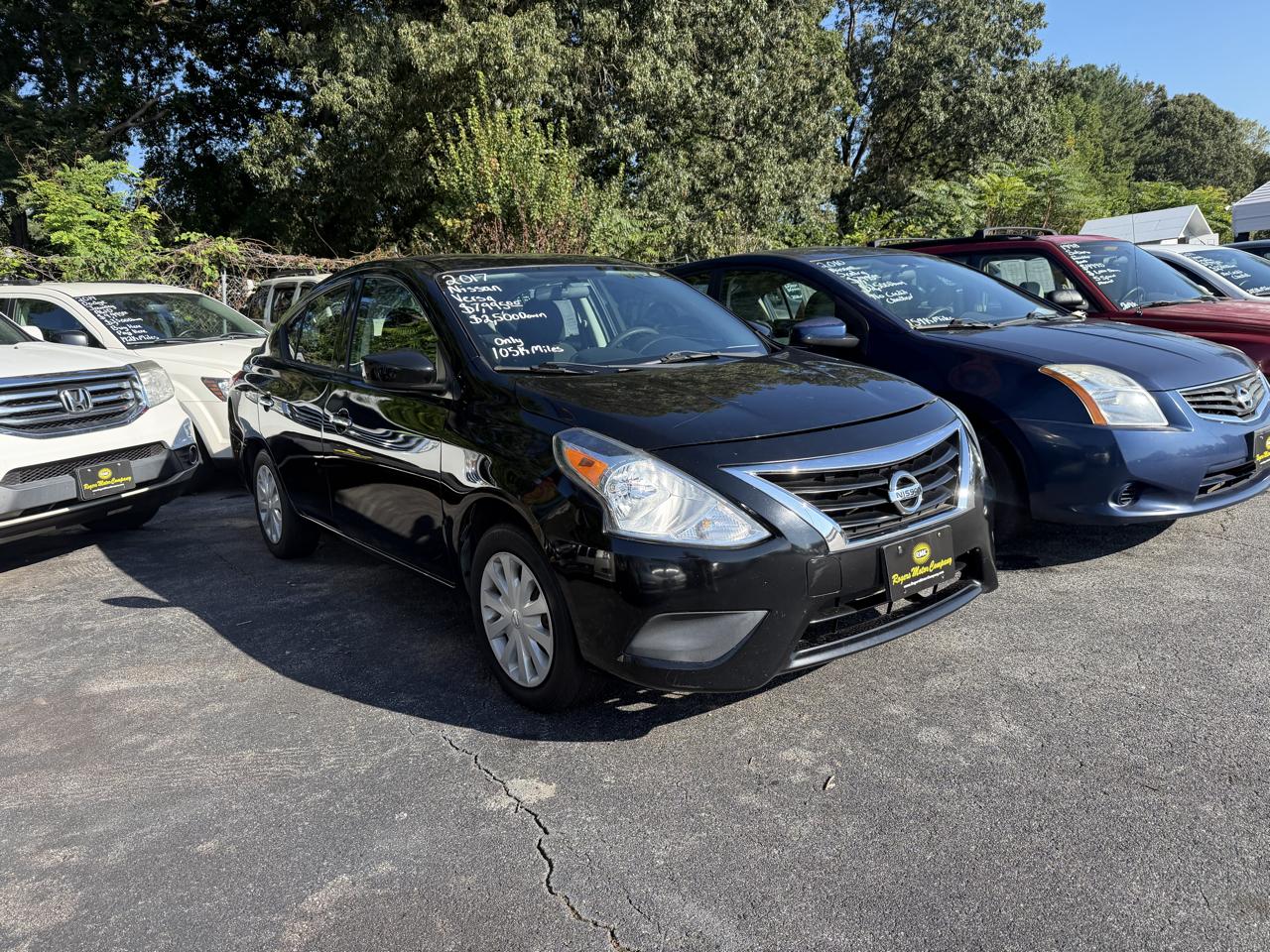 Nissan Versa Sedan SV CVT 2017