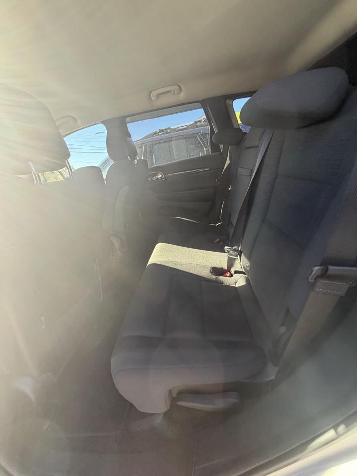 Jeep Grand Cherokee 4WD 4dr Laredo 2011
