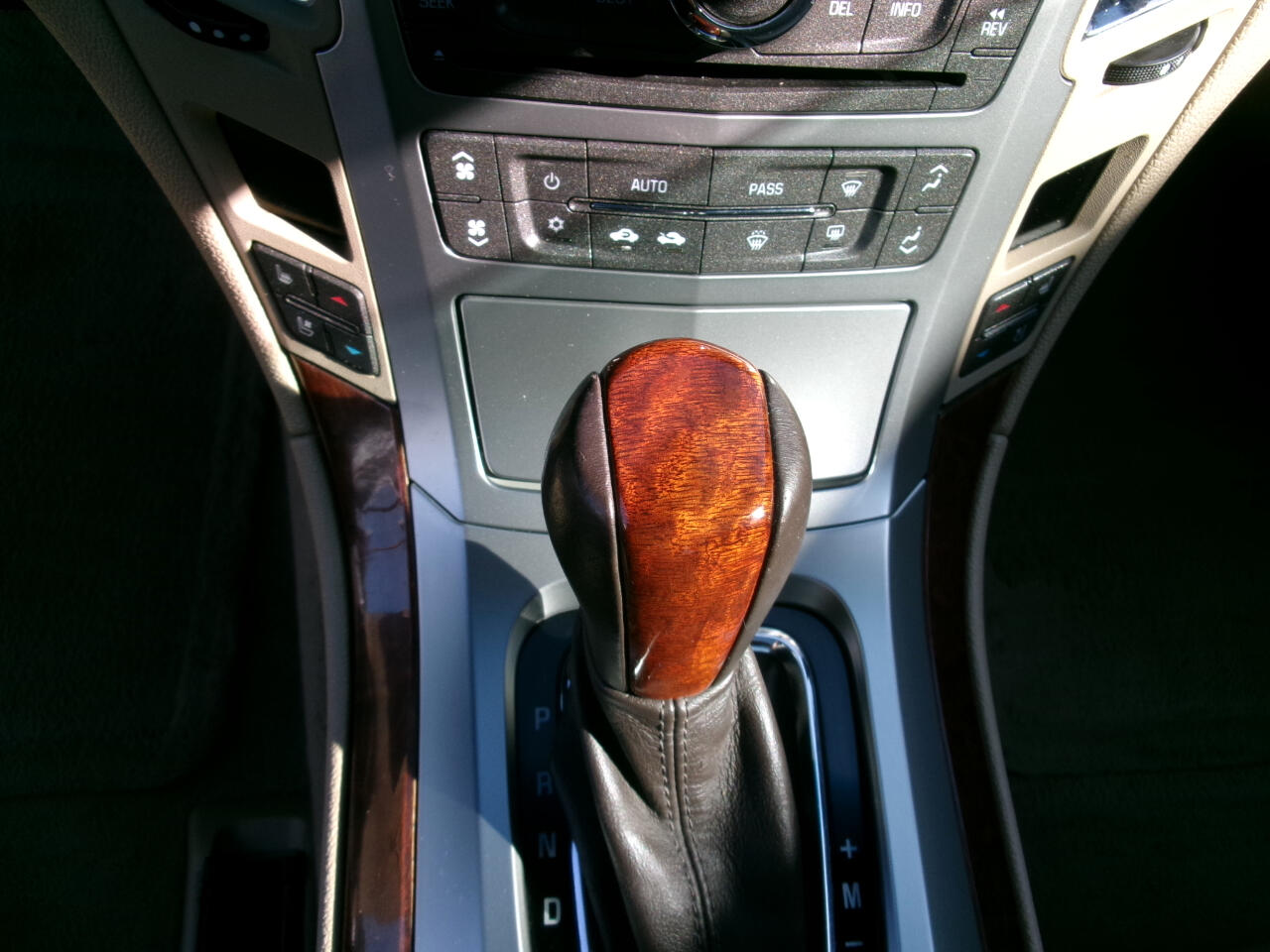 Cadillac CTS 3.6L SIDI with Navigation 2009 Cadillac CTS 3.6L SIDI with Navigation 2009