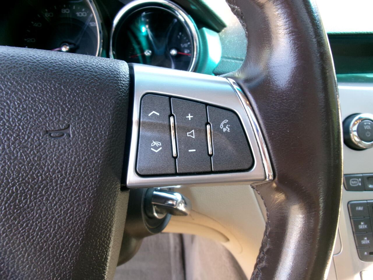 Cadillac CTS 3.6L SIDI with Navigation 2009 Cadillac CTS 3.6L SIDI with Navigation 2009