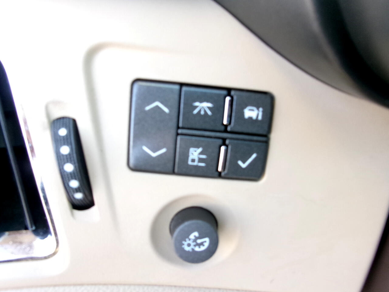 Cadillac CTS 3.6L SIDI with Navigation 2009 Cadillac CTS 3.6L SIDI with Navigation 2009