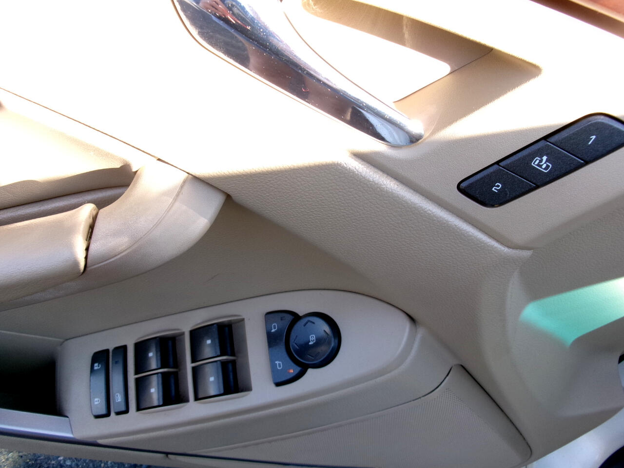 Cadillac CTS 3.6L SIDI with Navigation 2009 Cadillac CTS 3.6L SIDI with Navigation 2009