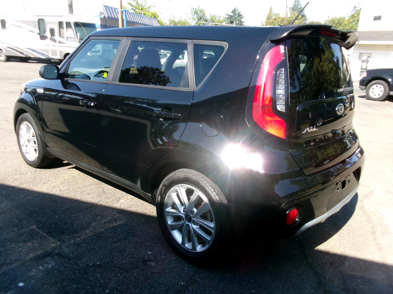 Kia Soul + 2017 Kia Soul + 2017