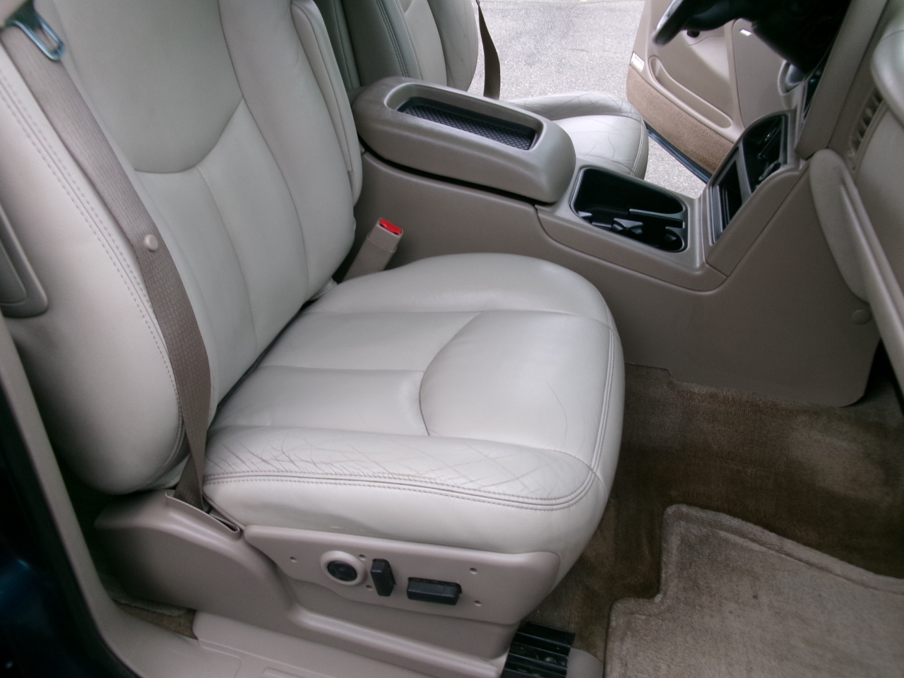 GMC Yukon 4WD 2005 GMC Yukon 4WD 2005