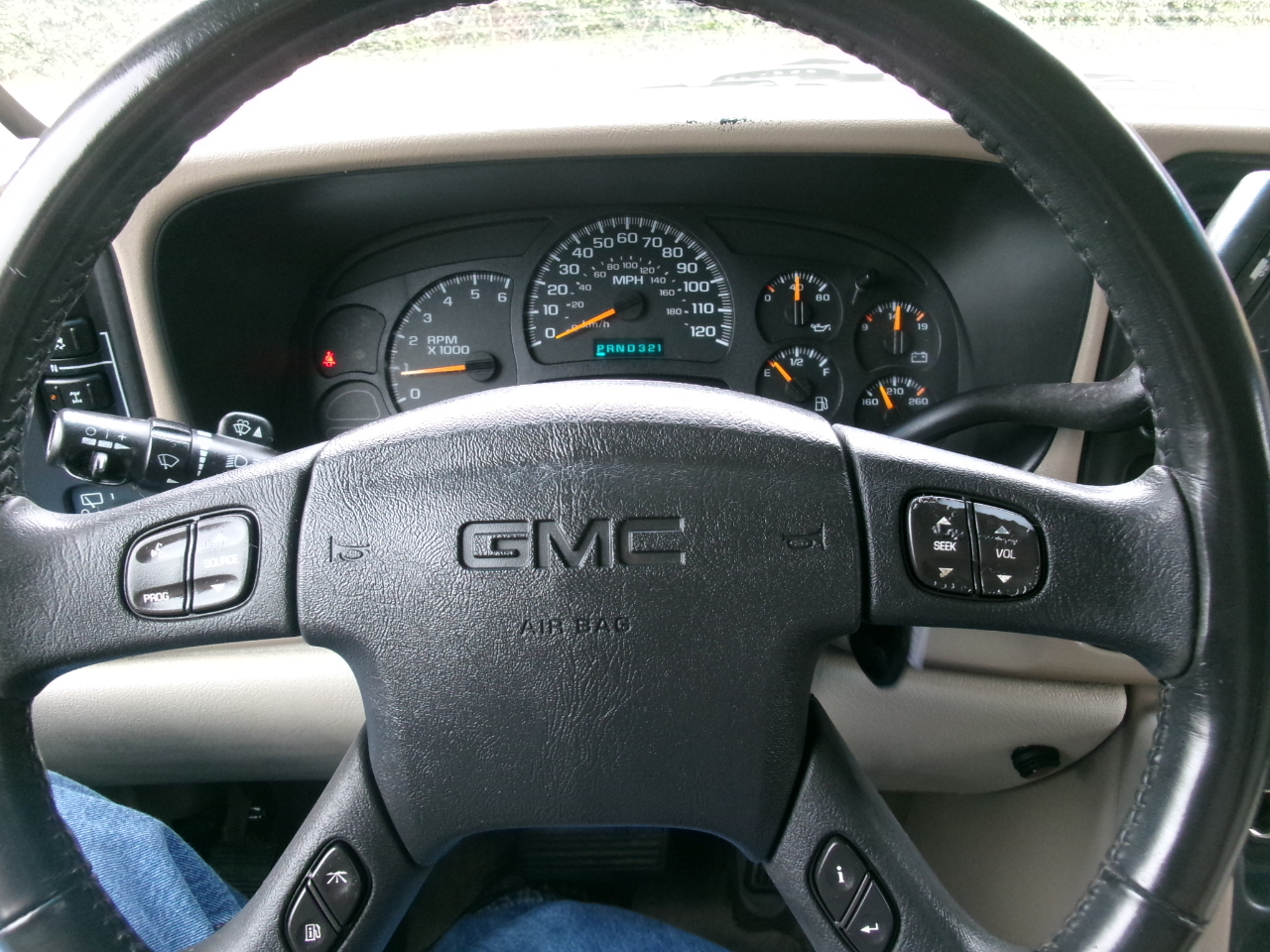 GMC Yukon 4WD 2005 GMC Yukon 4WD 2005