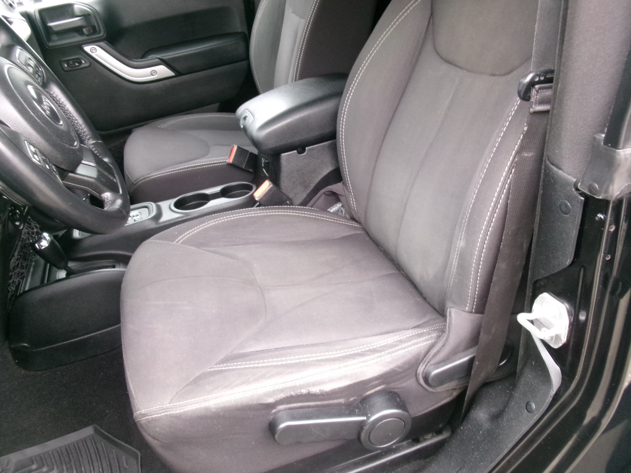 Jeep Wrangler Sahara 4WD 2014