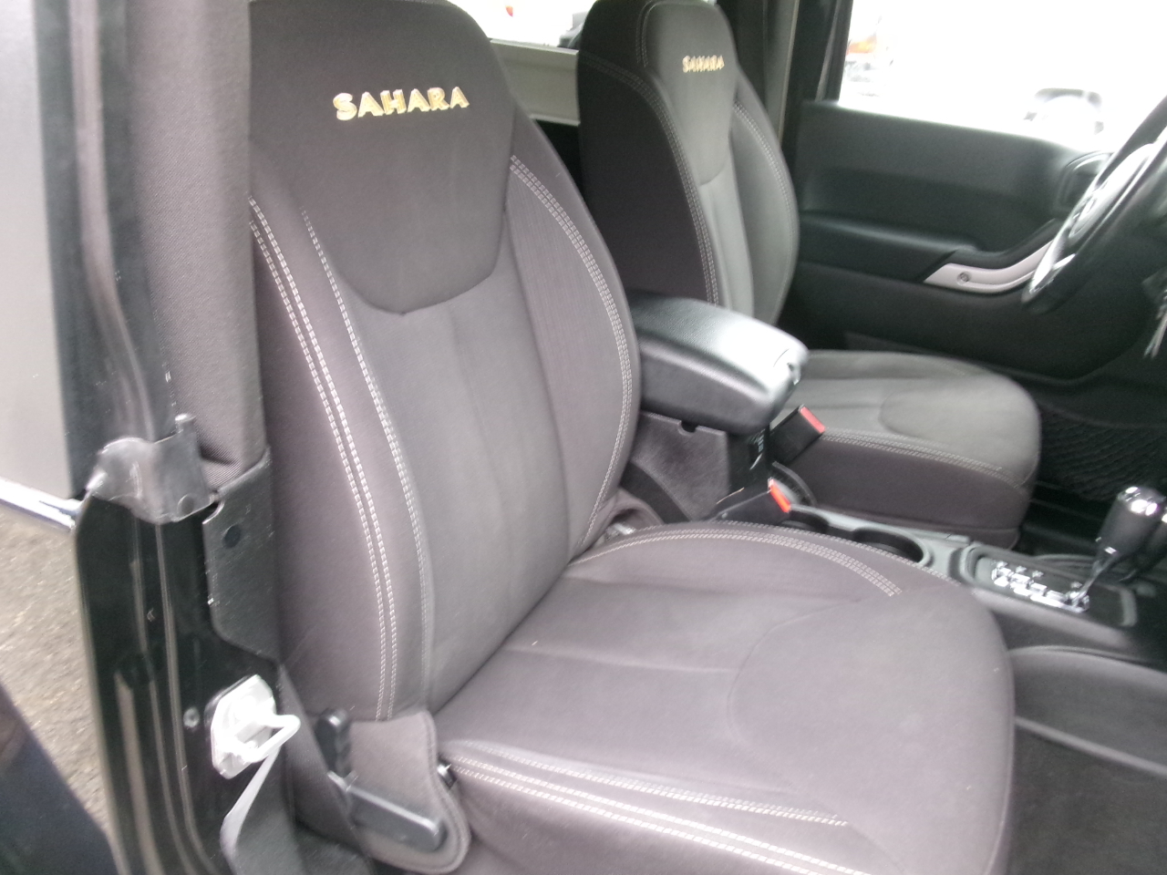 Jeep Wrangler Sahara 4WD 2014