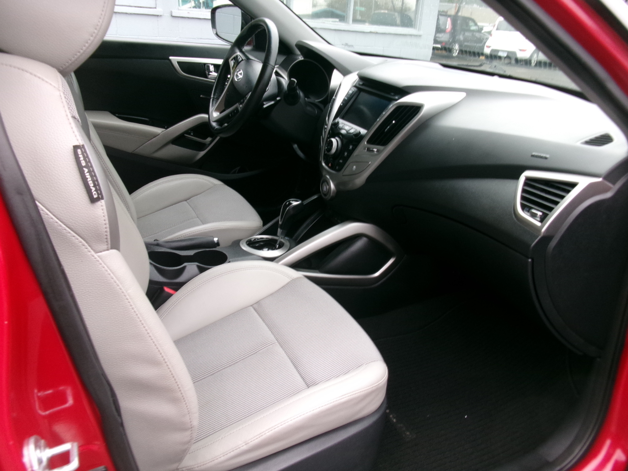 Hyundai Veloster 3D Coupe 2013