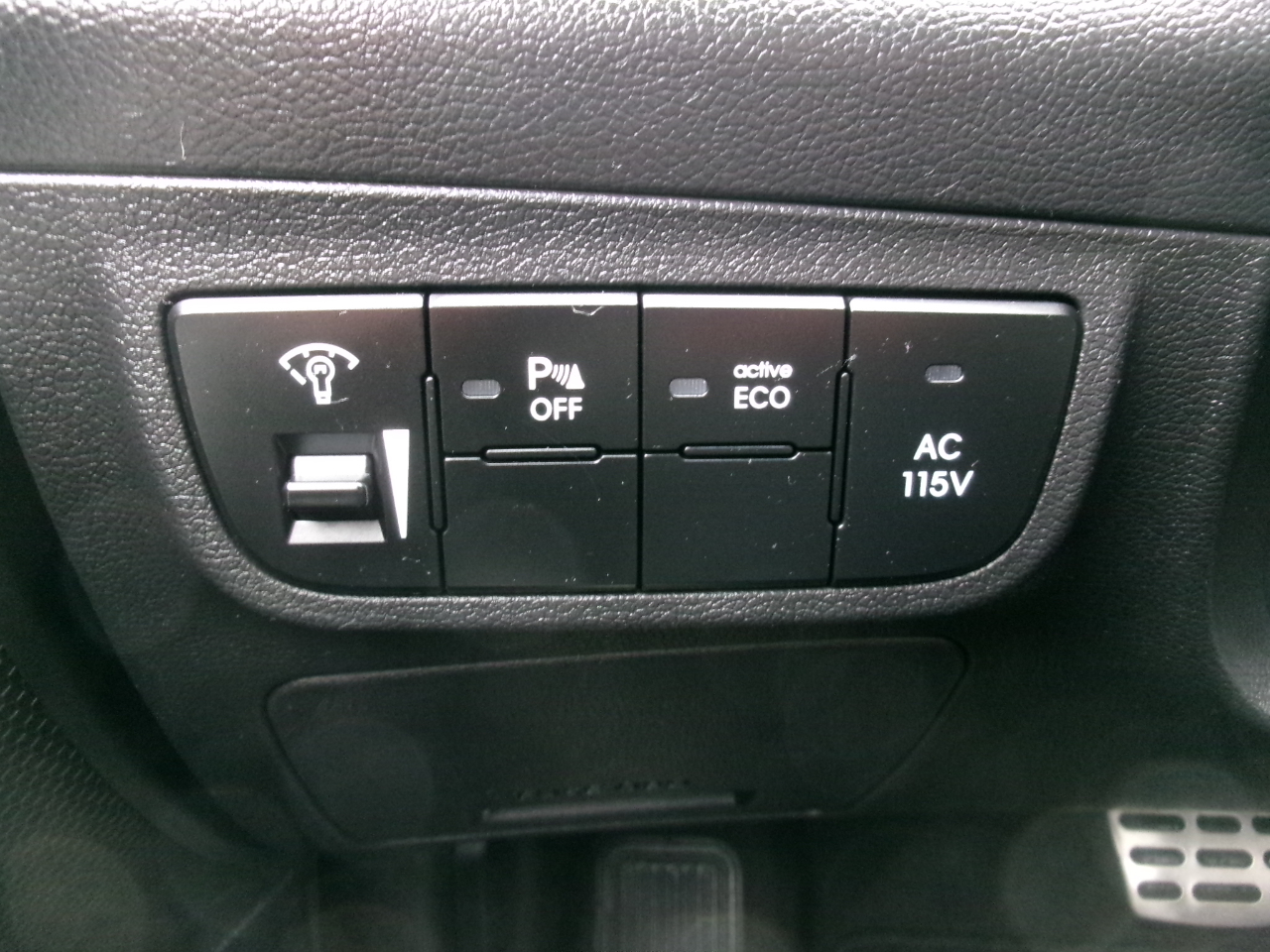 Hyundai Veloster 3D Coupe 2013