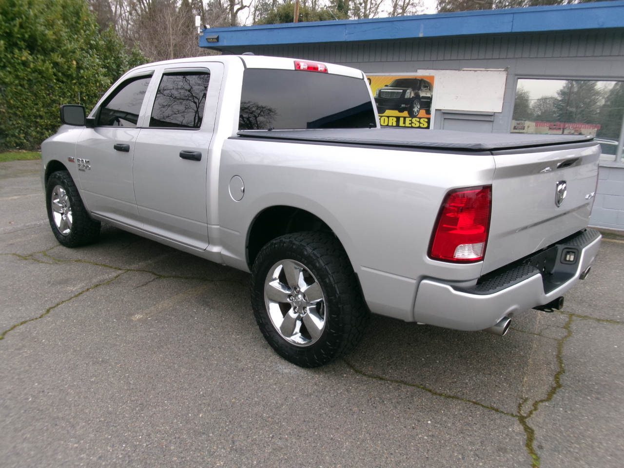 RAM 1500 Classic Tradesman Crew Cab SWB 4WD 2019