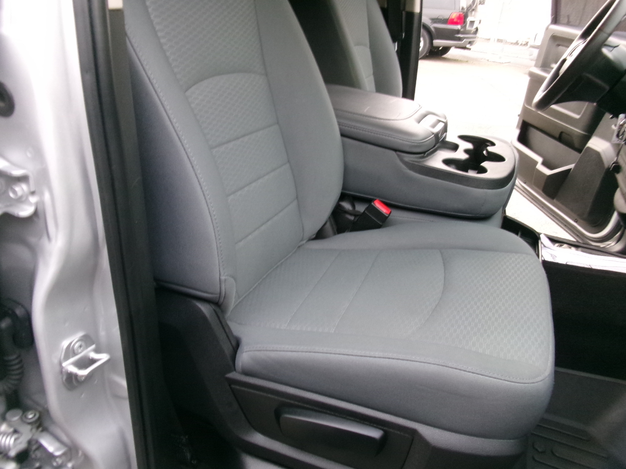 RAM 1500 Classic Tradesman Crew Cab SWB 4WD 2019