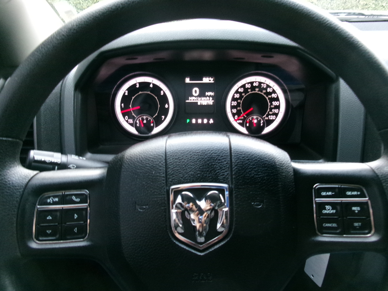 RAM 1500 Classic Tradesman Crew Cab SWB 4WD 2019