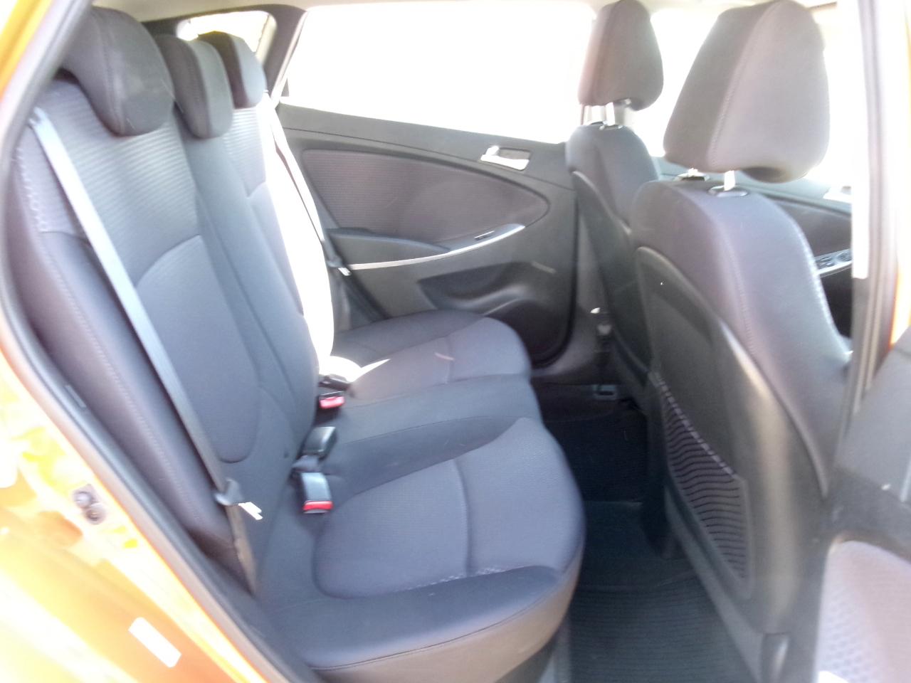 Hyundai Accent Sport 5-Door 6A 2015