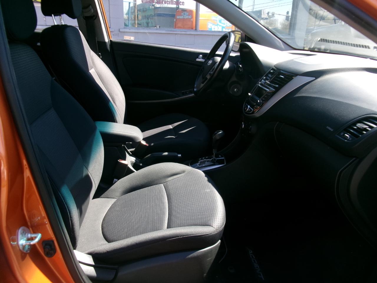 Hyundai Accent Sport 5-Door 6A 2015