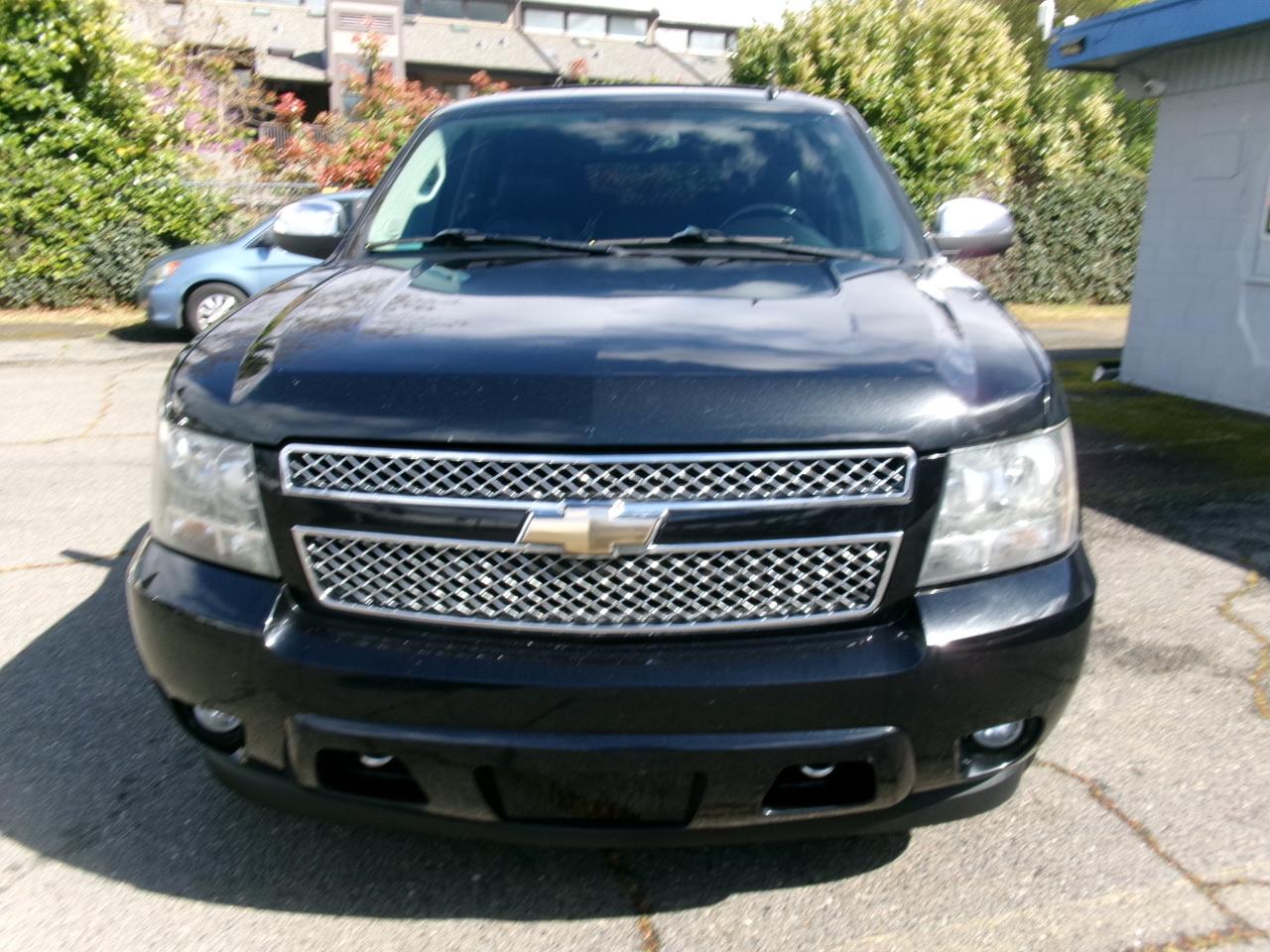 Chevrolet Tahoe LTZ 4WD 2011