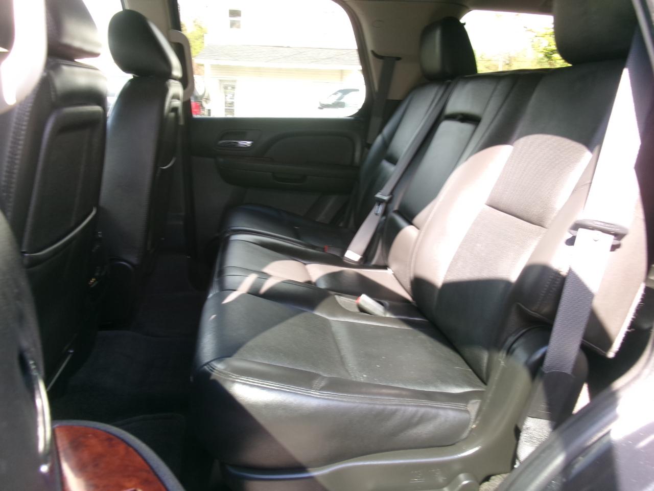 Chevrolet Tahoe LTZ 4WD 2011