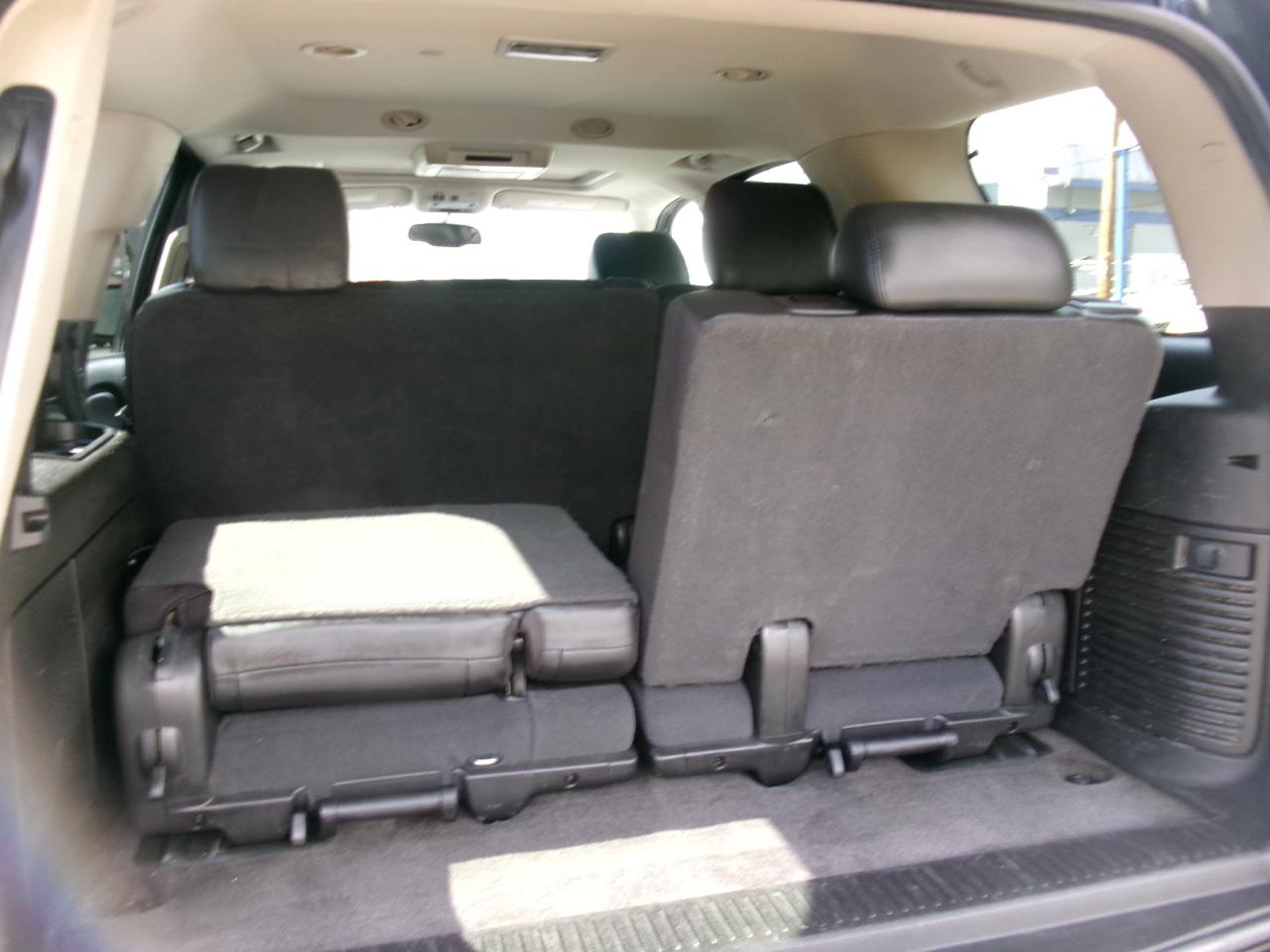 Chevrolet Tahoe LTZ 4WD 2011