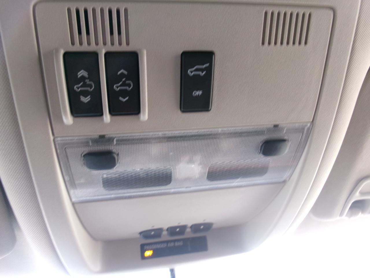 Chevrolet Tahoe LTZ 4WD 2011