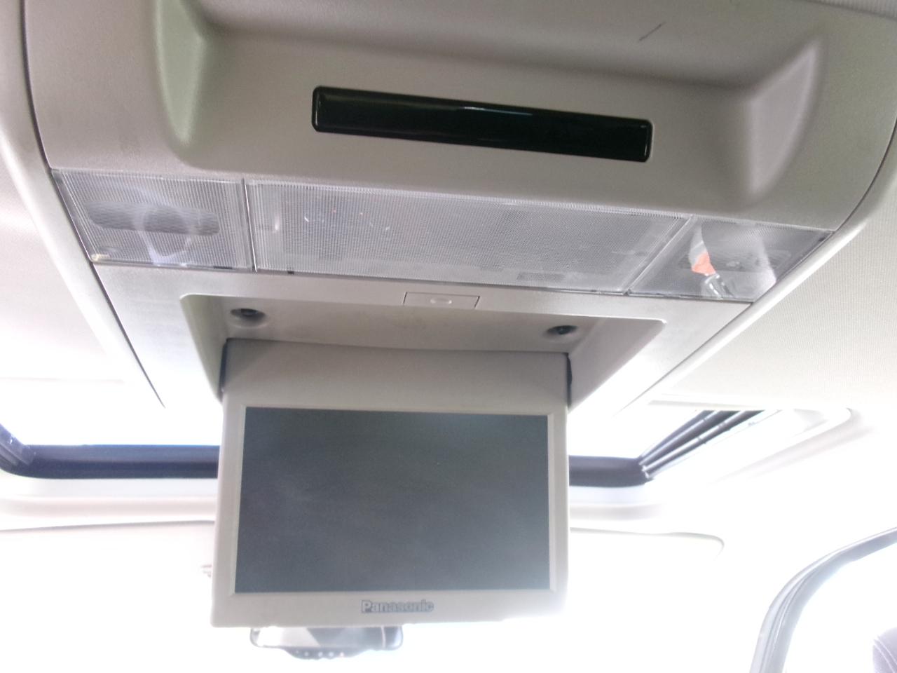 Chevrolet Tahoe LTZ 4WD 2011