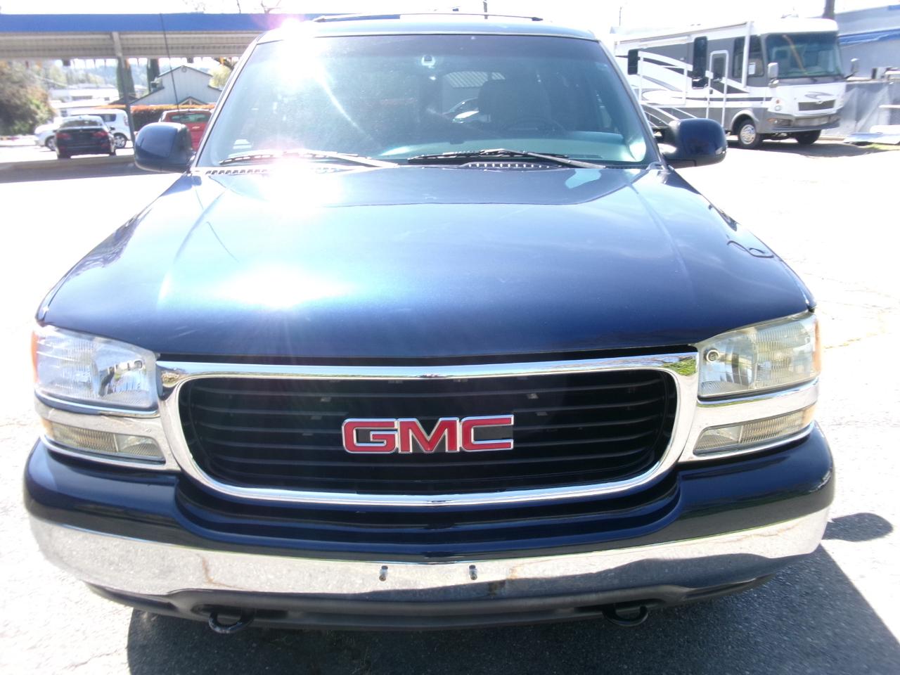 GMC Yukon SLE 4WD 2001