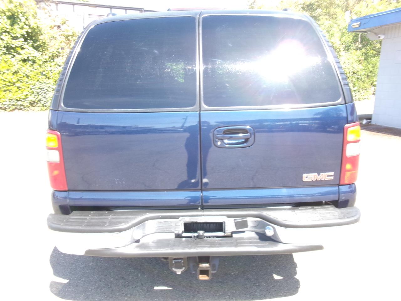 GMC Yukon SLE 4WD 2001