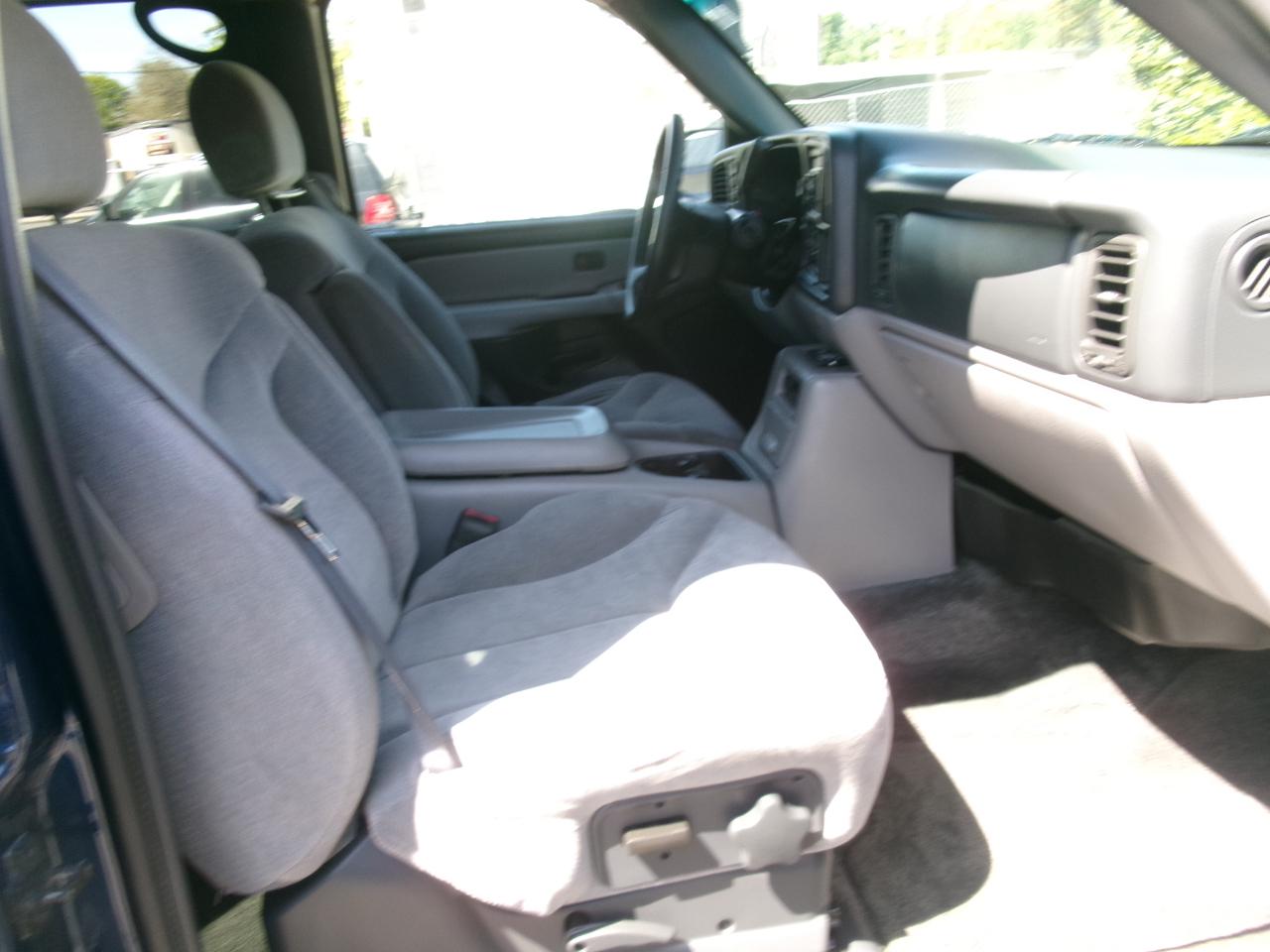 GMC Yukon SLE 4WD 2001