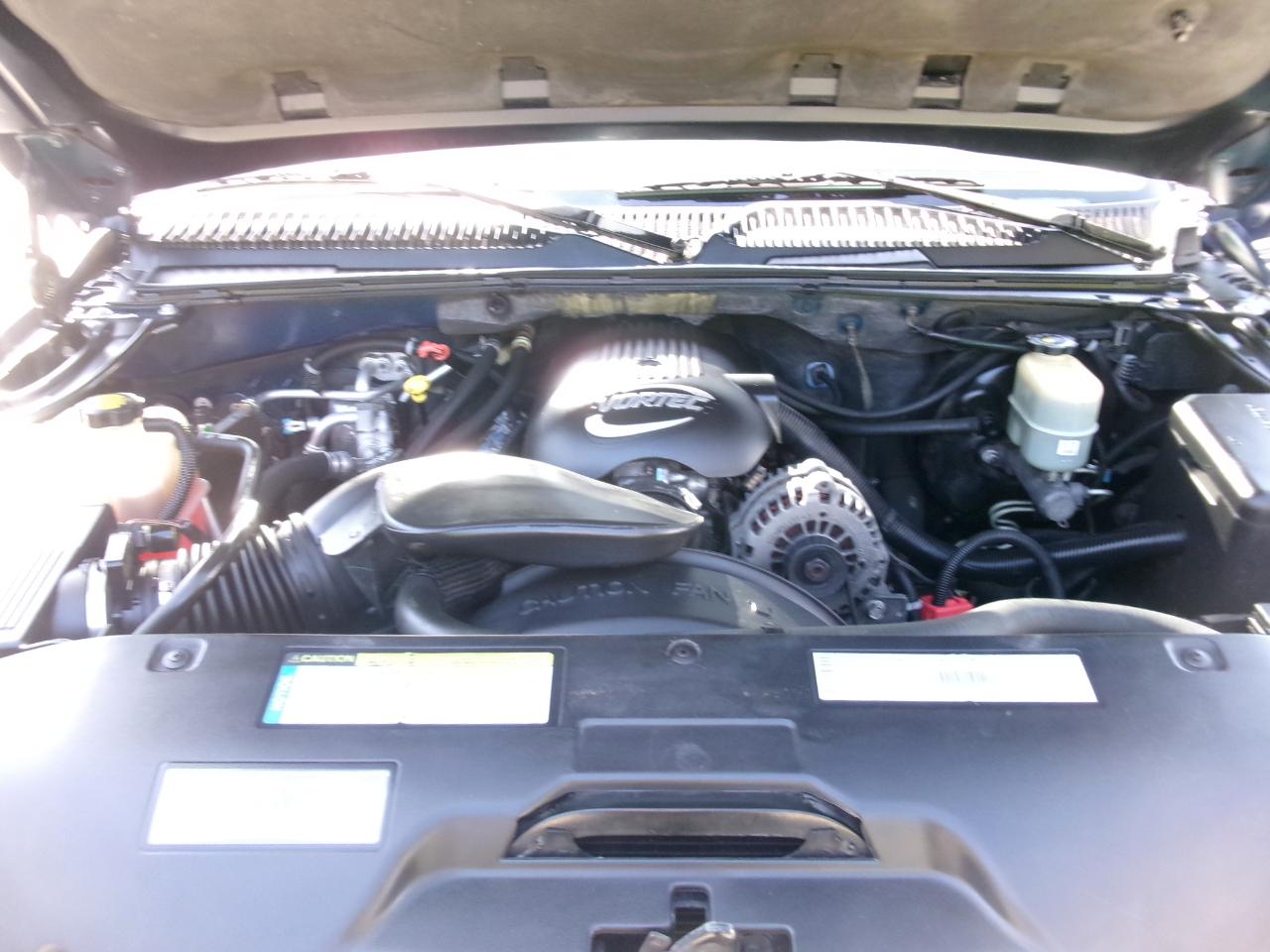 GMC Yukon SLE 4WD 2001