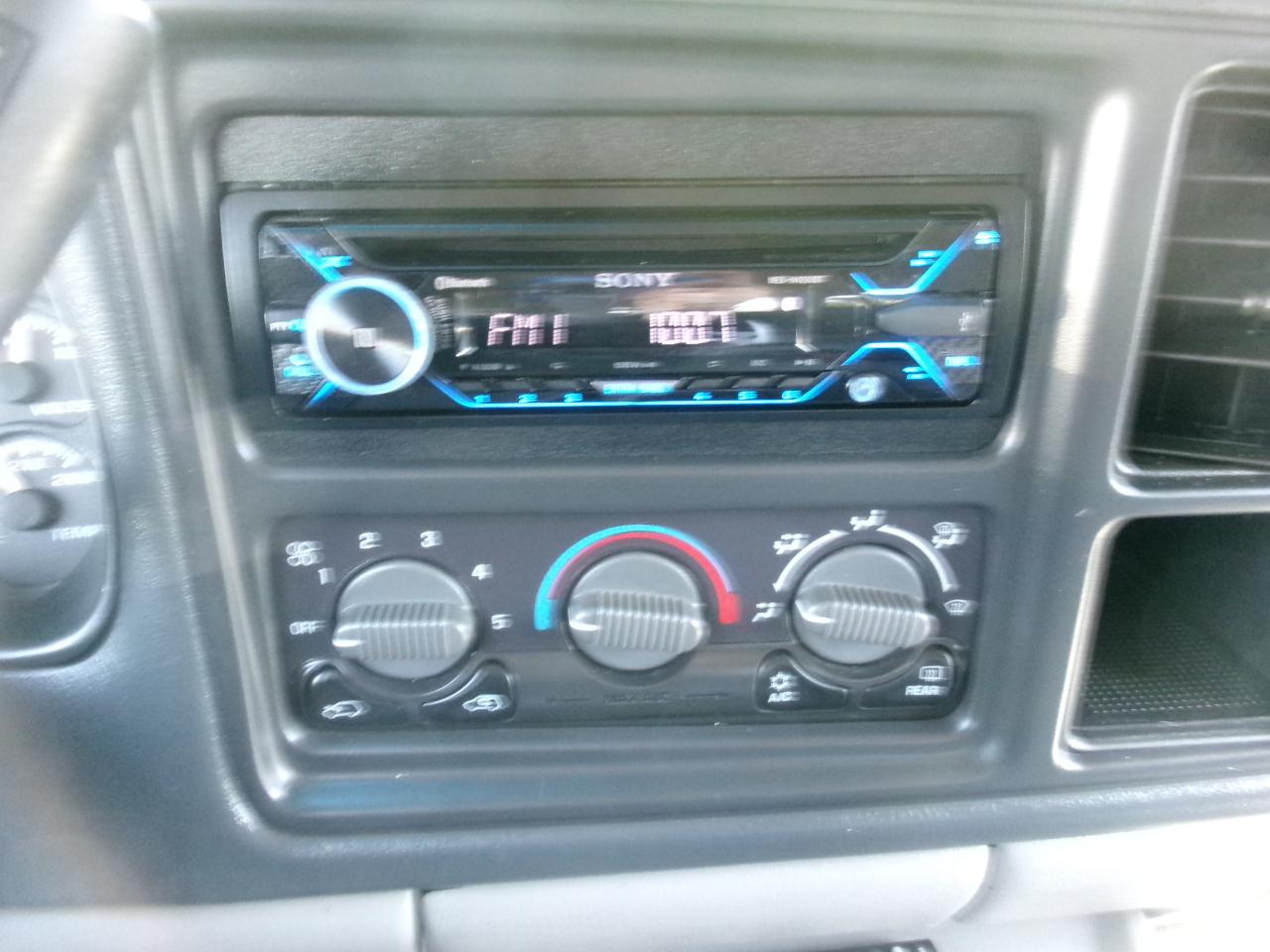 GMC Yukon SLE 4WD 2001