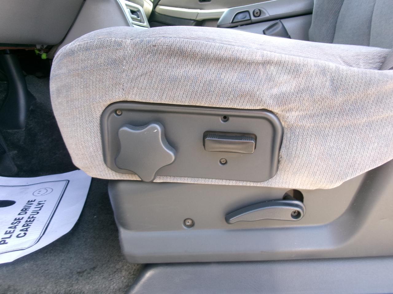 GMC Yukon SLE 4WD 2001