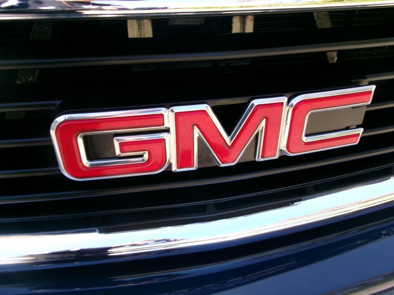 GMC Yukon SLE 4WD 2001