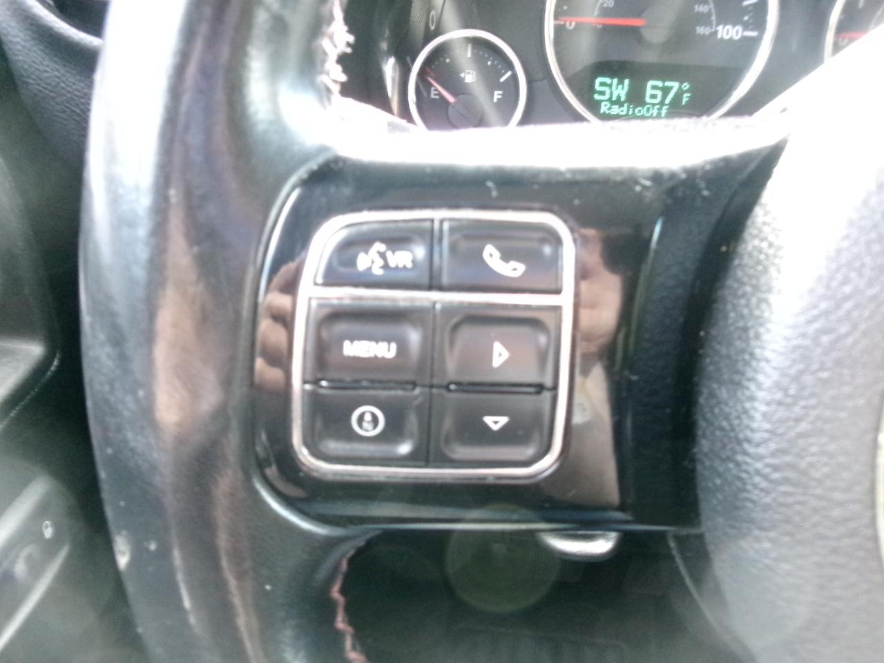 Jeep Wrangler Unlimited Sahara 4WD 2012
