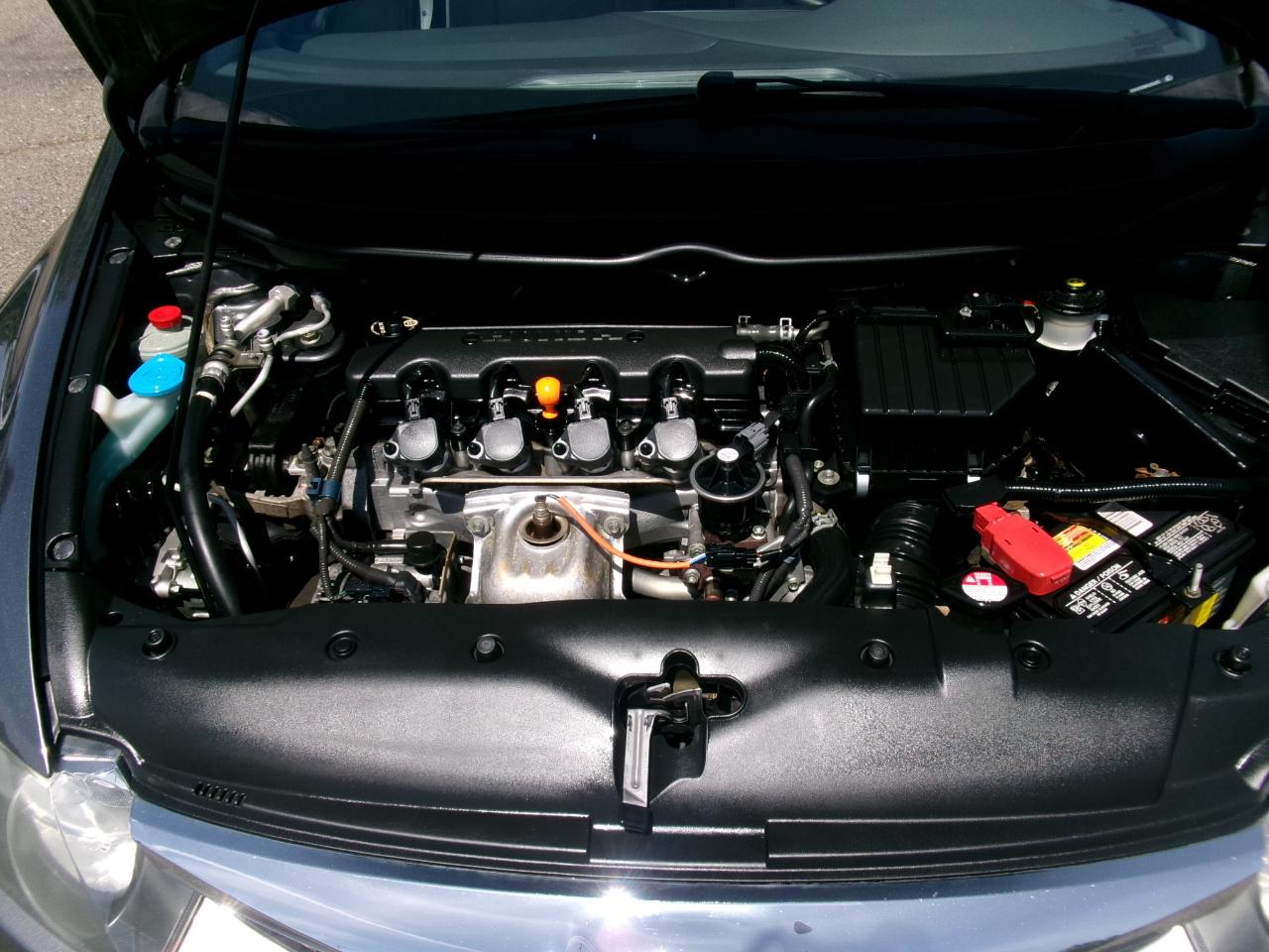Honda Civic LX Sedan 5-Speed AT 2011