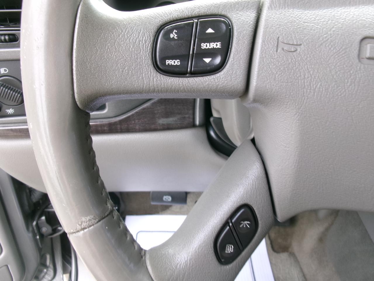 GMC Yukon Denali AWD 2006