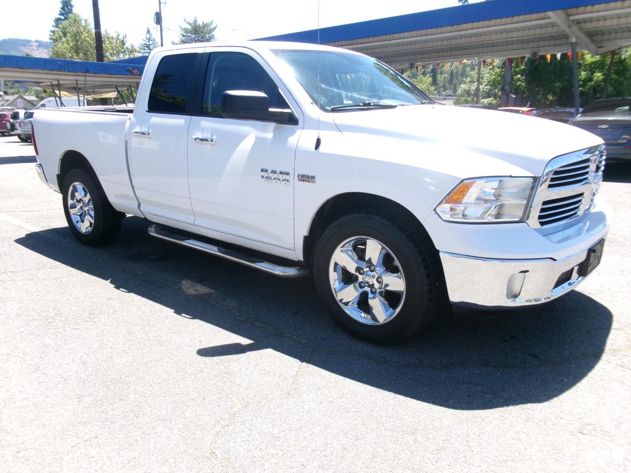 RAM 1500 SLT Quad Cab 4WD 2016