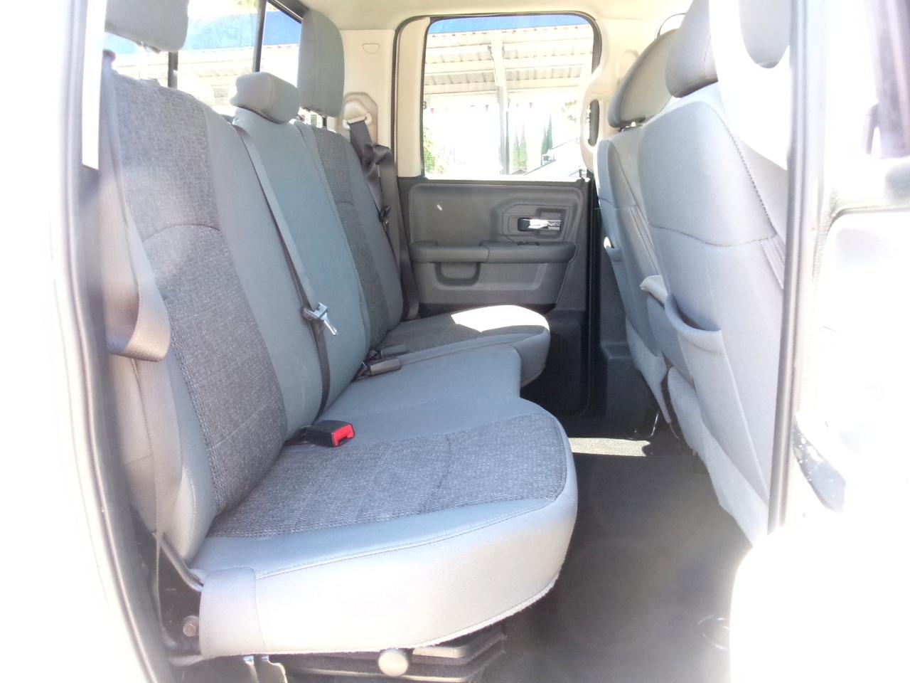 RAM 1500 SLT Quad Cab 4WD 2016